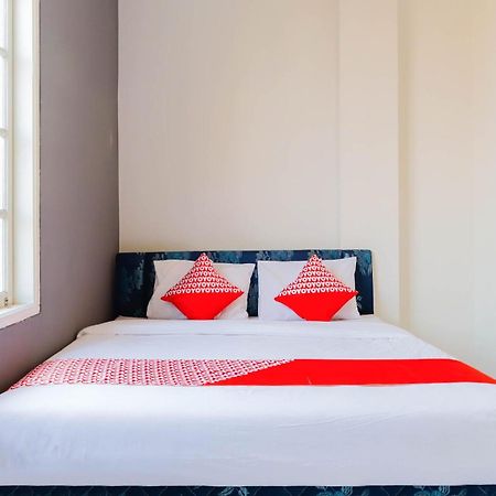 Oyo 1111 Pasar Baru Inn 雅加达 外观 照片