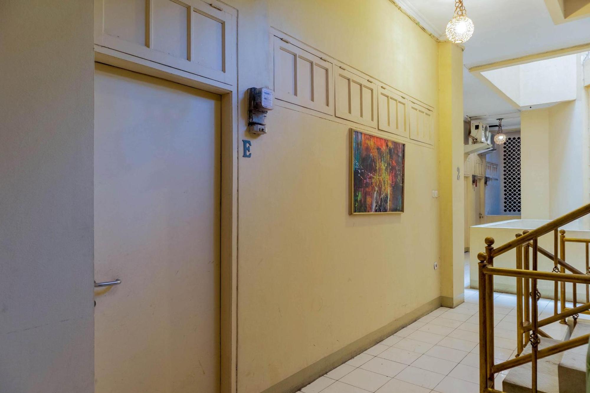 Oyo 1111 Pasar Baru Inn 雅加达 外观 照片
