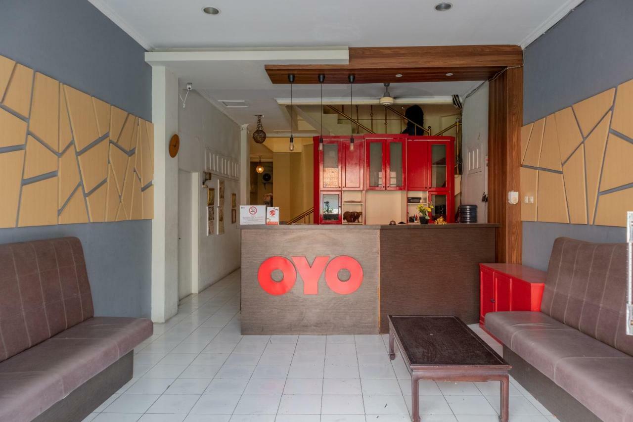 Oyo 1111 Pasar Baru Inn 雅加达 外观 照片